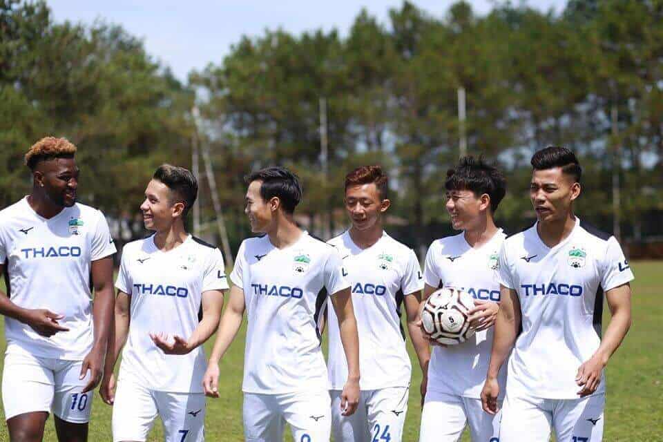 chuyen-gia-vu-manh-hai-hagl-co-da-v-league-nghiem-tuc-dau-co-lai-dua-tru-hang-thoi