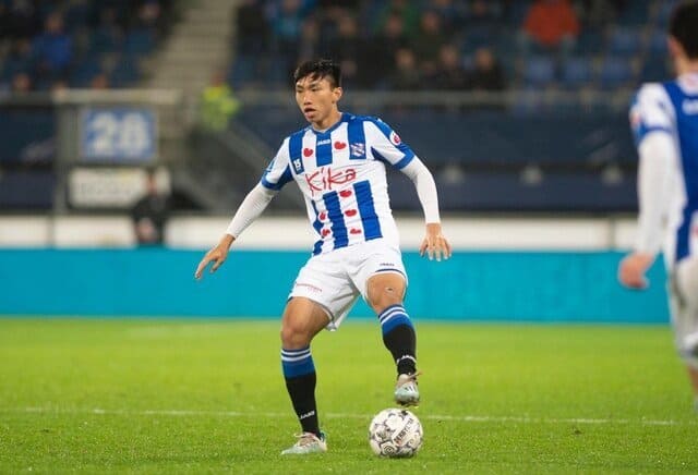 heerenveen-bi-che-khong-biet-cach-dung-van-hau-de-kiem-tien-va-thu-hut-cdv