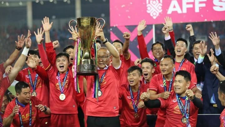 dt-viet-nam-bo-ao-lang-aff-cup