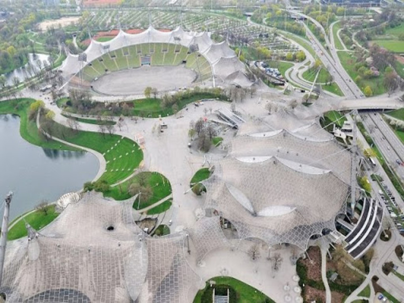 san-van-dong-Olympiastadion-cua-duc