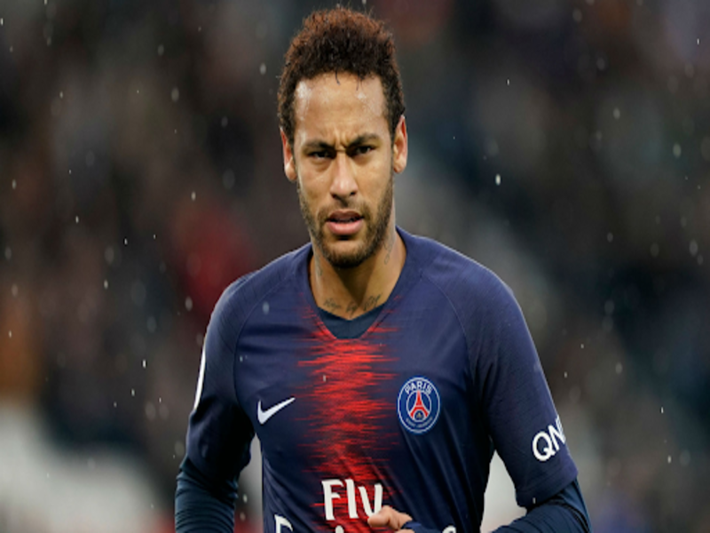 Neymar-la-cau-thu-thu-3-trong-bang-xep-hanh-cau-thu-luong-cao-tren-the-gioi