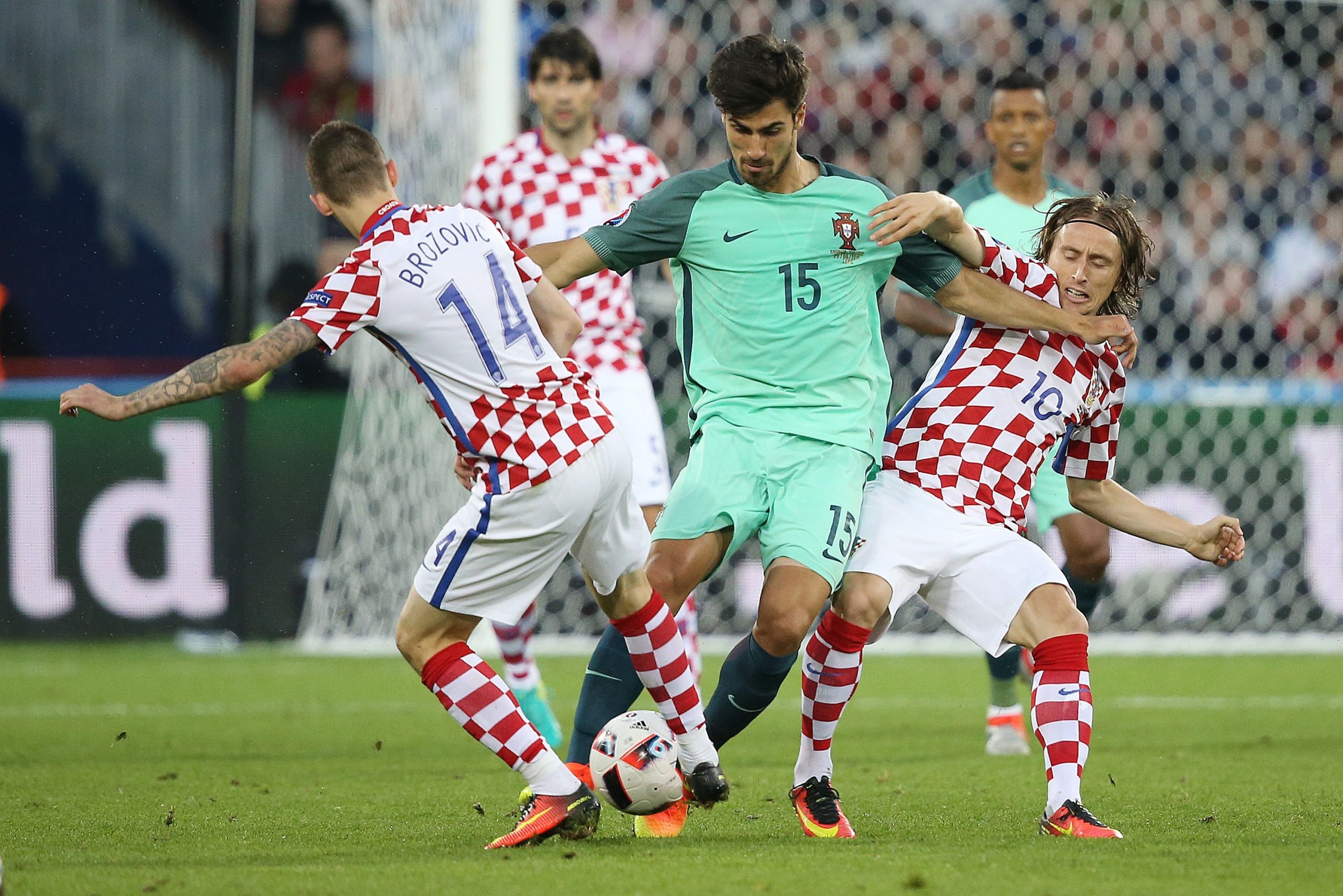 soi-keo-portugal-vs-croatia-1h45-ngay-6-9-2020-2