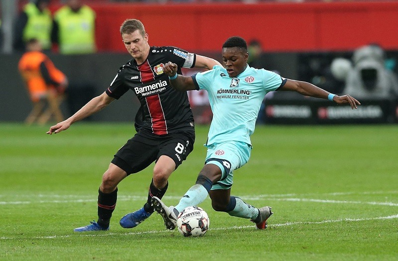 soi-keo-bayer-leverkusen-vs-augsburg-2h30-ngay-27-10-2020