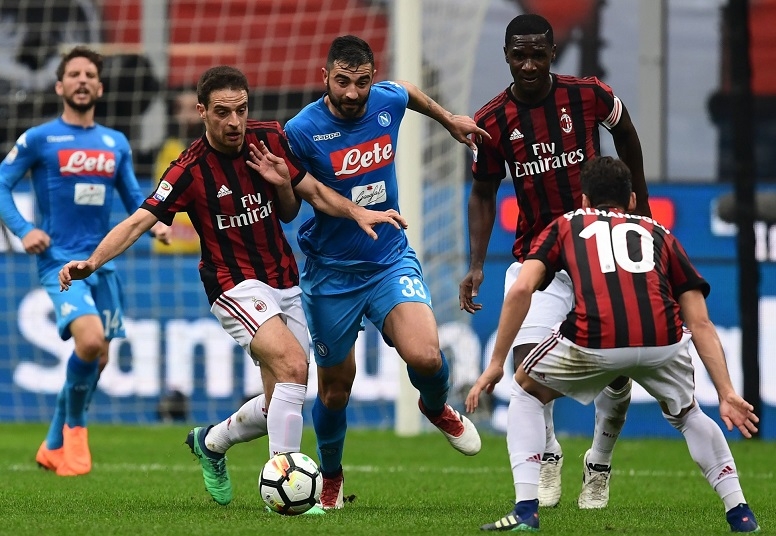 soi-keo-napoli-vs-milan-2h45-ngay-23-11-2020