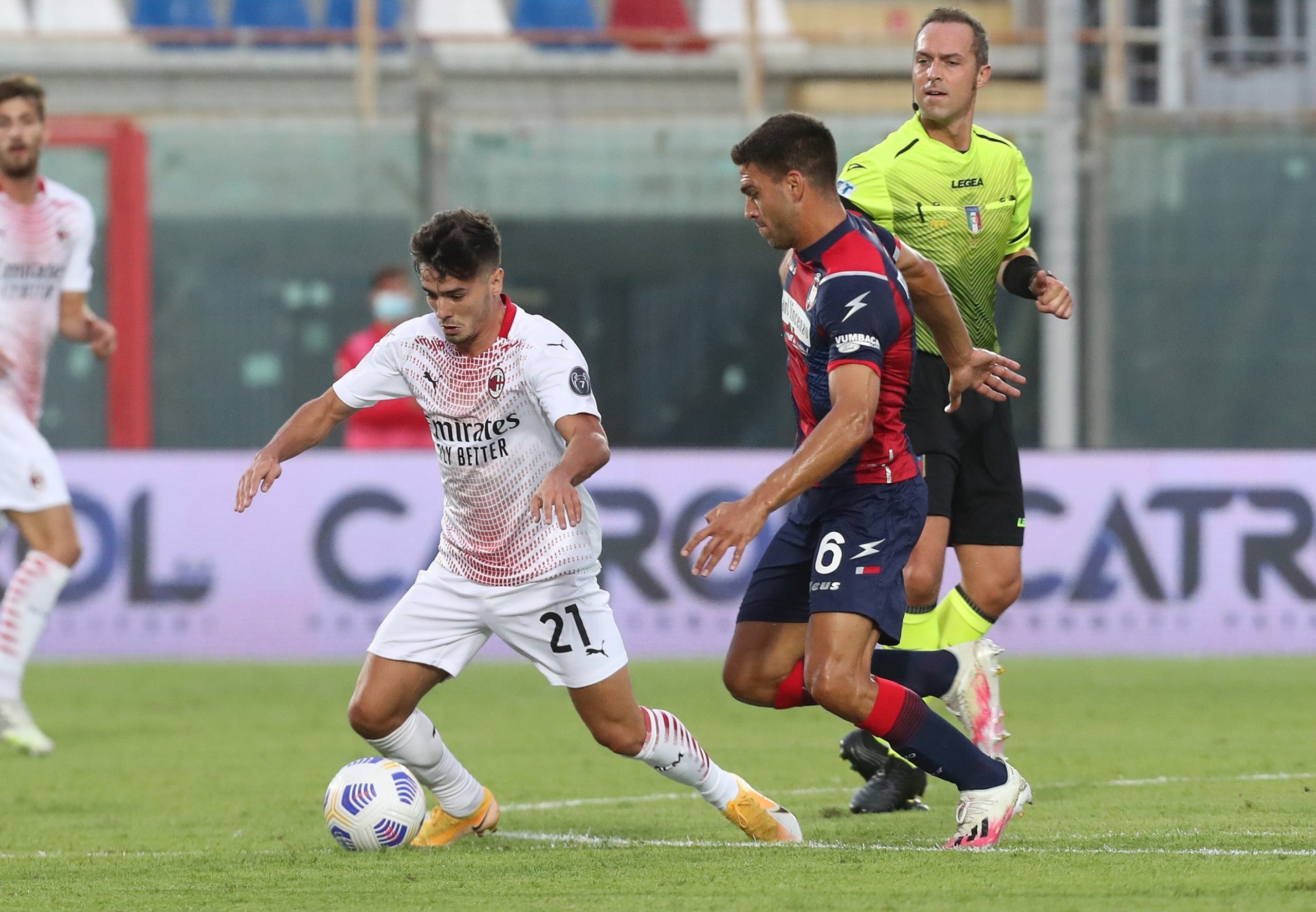 soi-keo-milan-vs-crotone-21h-ngay-7-2-2021-1