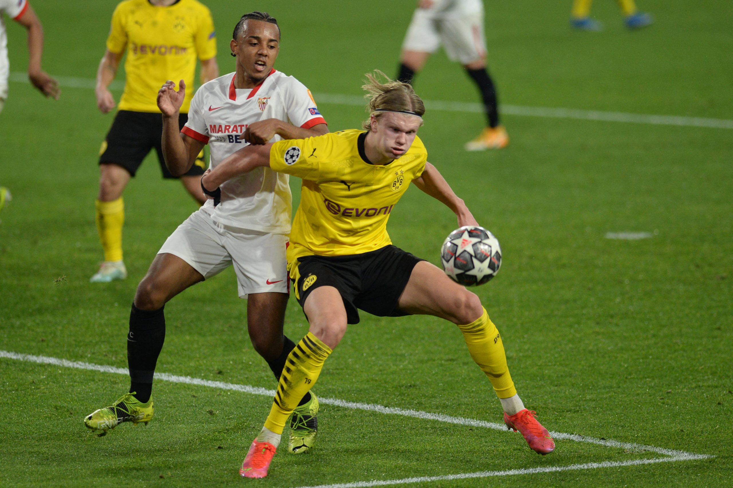 soi-keo-dortmund-vs-sevilla-3h-ngay-10-3-2021-1