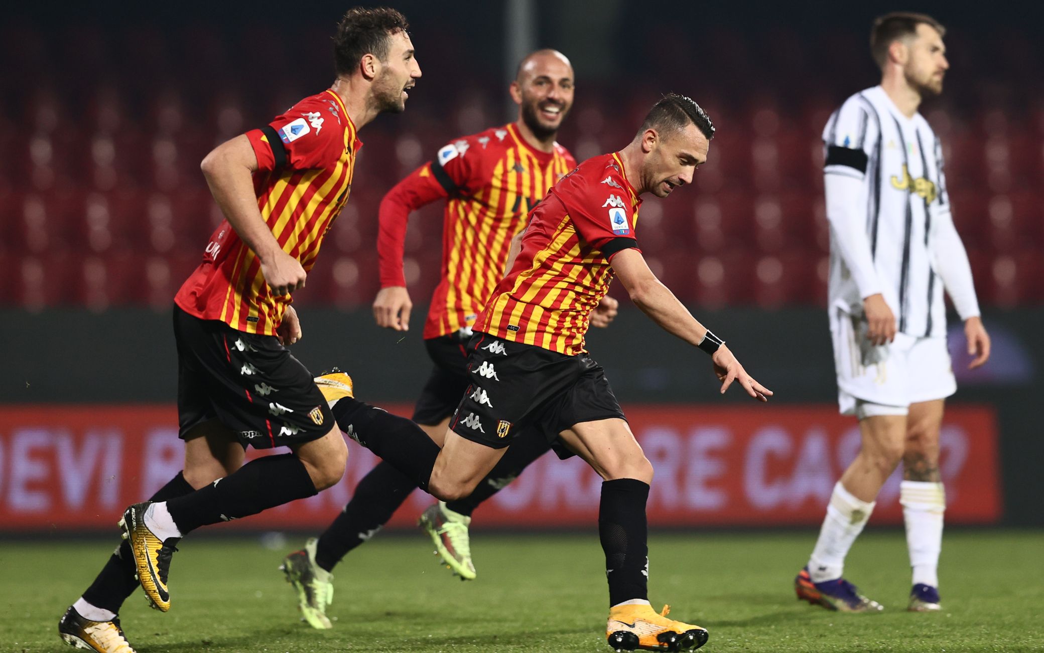 soi-keo-juventus-vs-benevento-21h-ngay-21-3-2021