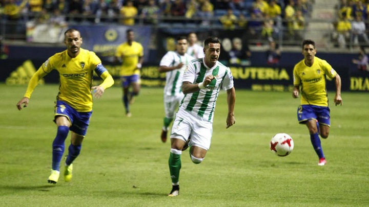 soi-keo-betis-vs-cadiz-2h-ngay-21-8-2021