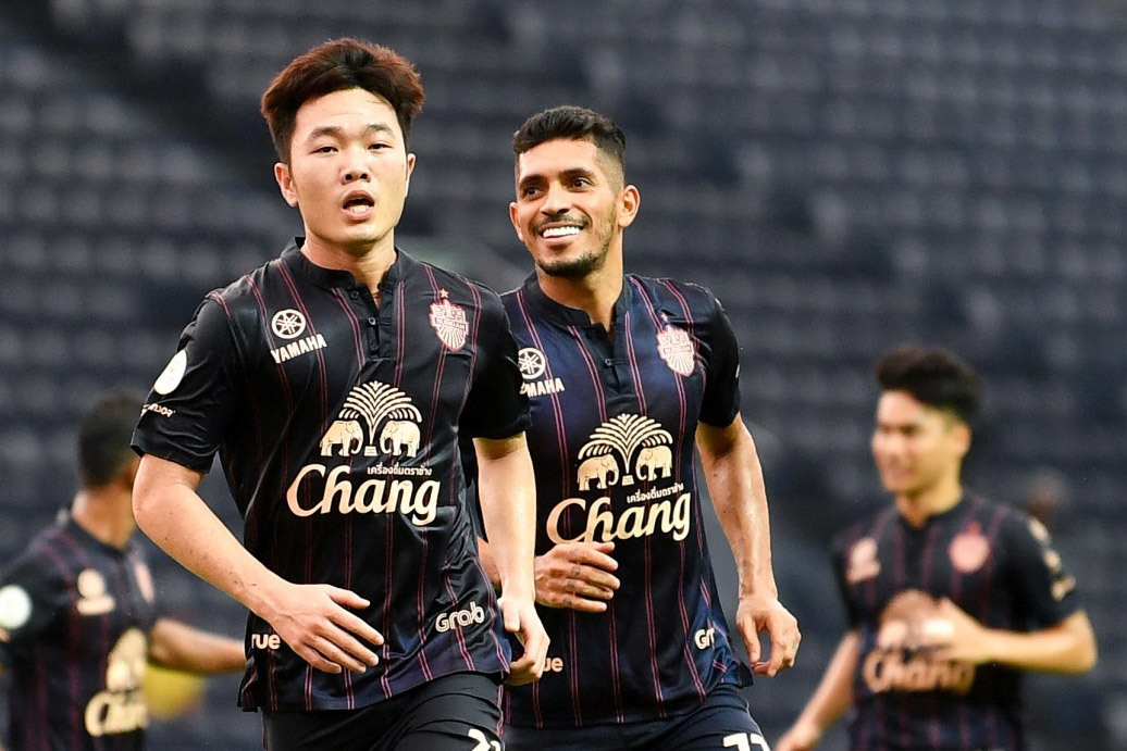 soi-keo-buriram-vs-nong-bua-19h-ngay-9-11-2021-1