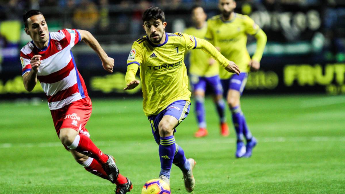 soi-keo-cadiz-vs-granada-3h-ngay-14-12-2021-1