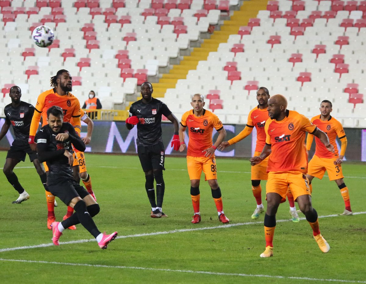 soi-keo-sivasspor-vs-galatasaray-22h-ngay-13-12-2021-2