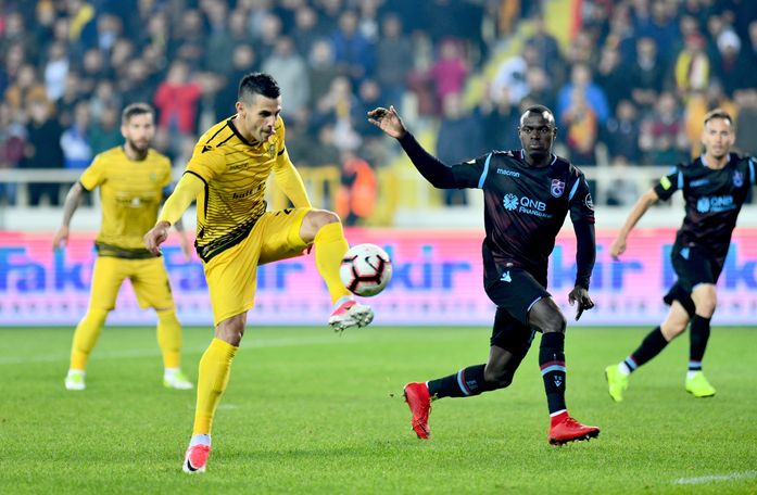 soi-keo-trabzonspor-vs-yeni-malatyaspor-0h-ngay-8-1-2022-2