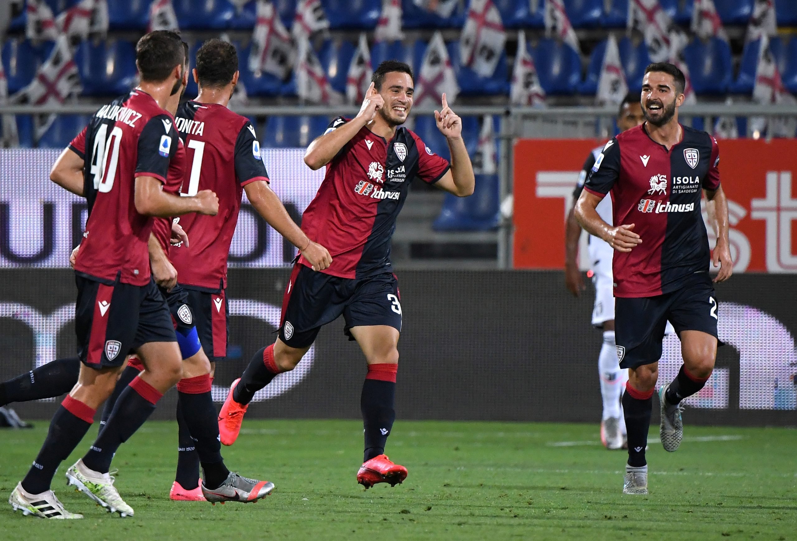 soi-keo-cagliari-vs-napoli-1h-ngay-22-2-2022-1