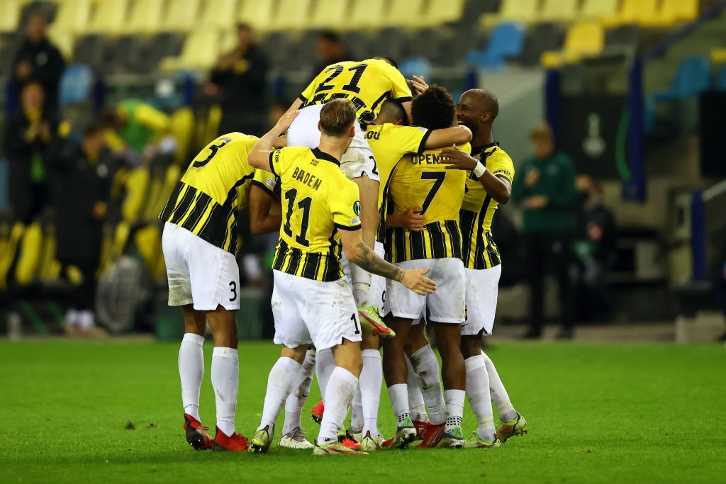 soi-keo-vitesse-vs-roma-0h45-ngay-11-3-2022-1