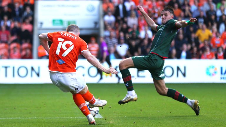 soi-keo-barnsley-vs-blackpool-1h45-ngay-27-4-2022-2