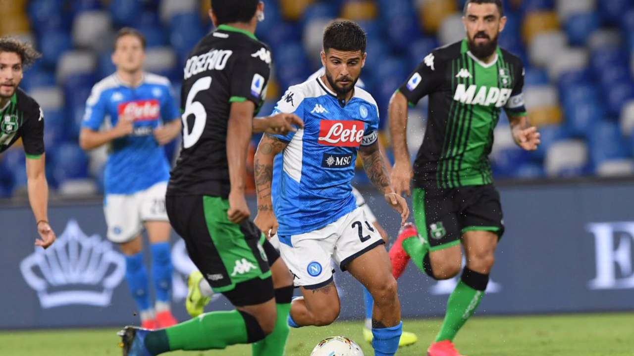 soi-keo-napoli-vs-sassuolo-20h-ngay-30-4-2022-1