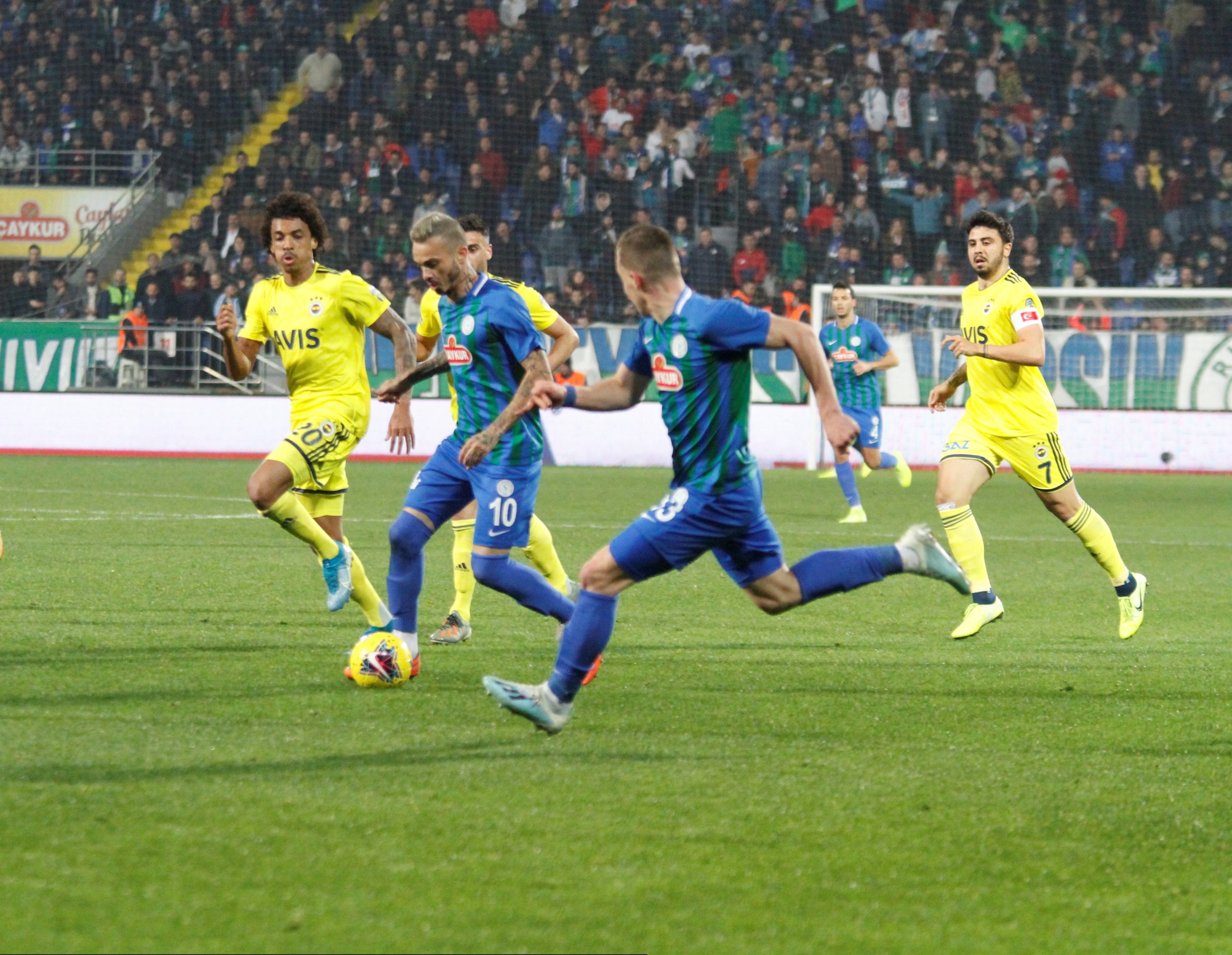 soi-keo-rizespor-vs-fenerbahce-0h30-ngay-23-4-2022-2