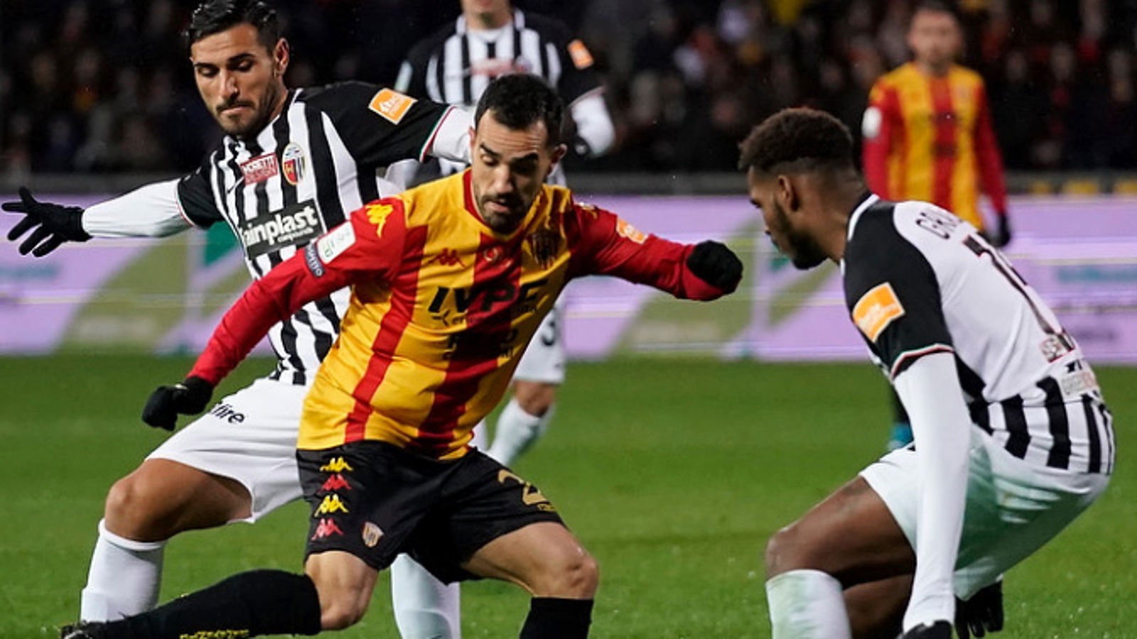 soi-keo-ascoli-vs-benevento-1h30-ngay-14-5-2022-1