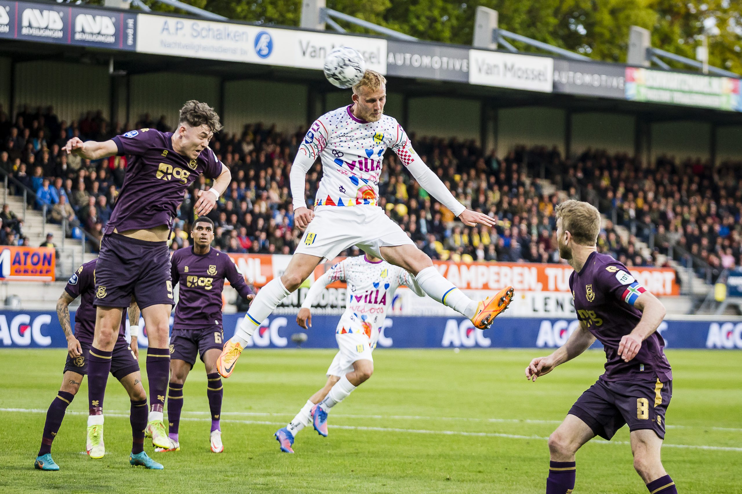 soi-keo-groningen-vs-waalwijk-1h-ngay-8-10-2022-2