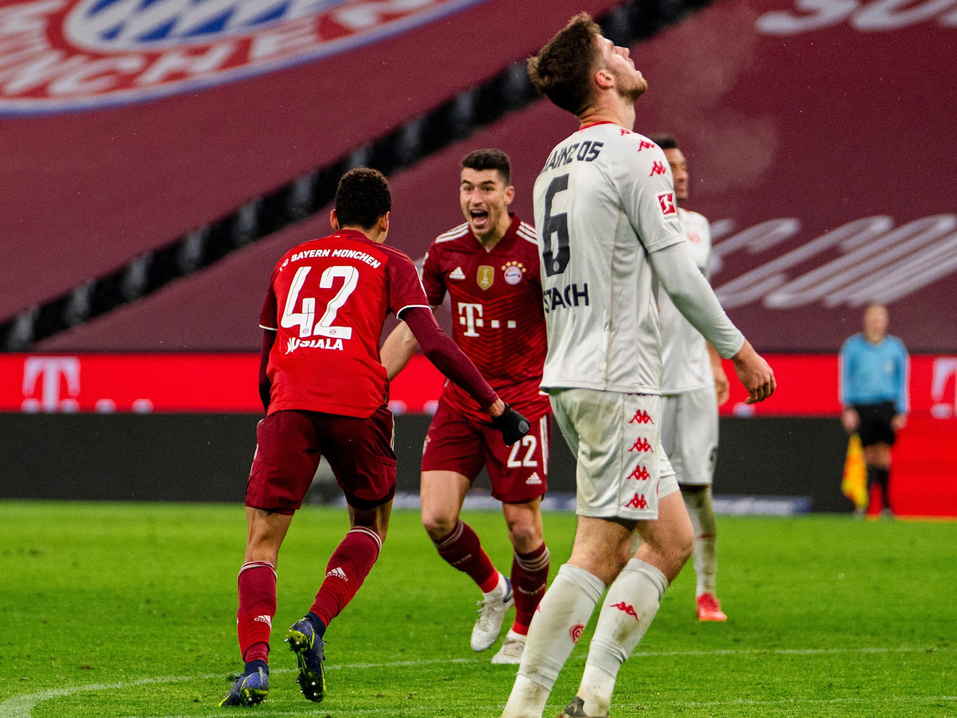 soi-keo-mainz-vs-bayern-2h45-ngay-2-2-2023-1