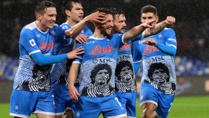 Soi kèo Verona vs Napoli 23h30, ngày 15/8/2022