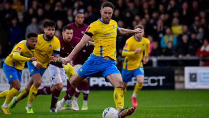 Soi kèo Derby vs Torquay 2h45, ngày 16/11/2022