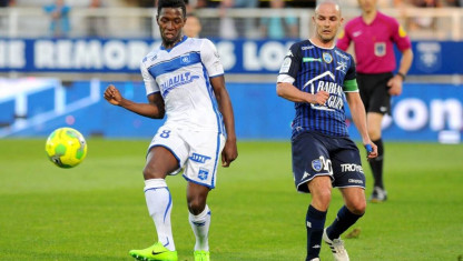 Soi kèo Troyes vs Auxerre 3h, ngày 5/11/2022