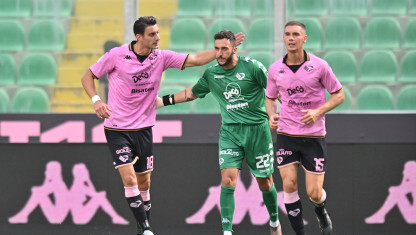 Soi kèo Benevento vs Palermo 0h, ngày 5/12/2022