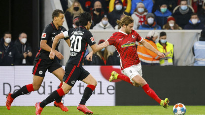 Soi kèo Freiburg vs Frankfurt 2h30, ngày 26/1/2023