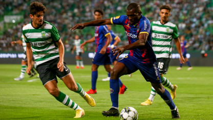 Soi kèo Chaves vs Sporting Lisbon 2h, ngày 21/2/2023