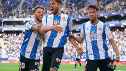 Soi kèo Villarreal B vs Espanyol, 02h00 ngày 10/10/2023