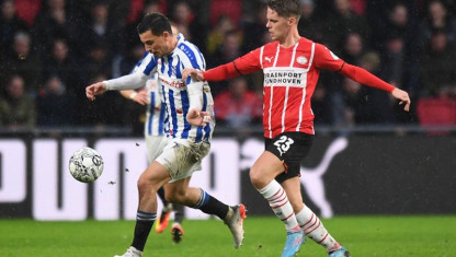 Soi kèo PSV vs Heerenveen, 00h45 ngày 08/12/2023