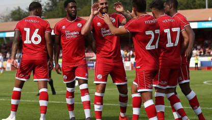 Soi kèo Crawley vs Stockport County, 02h45 ngày 19/3/2024